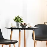 Green Garden Apartment